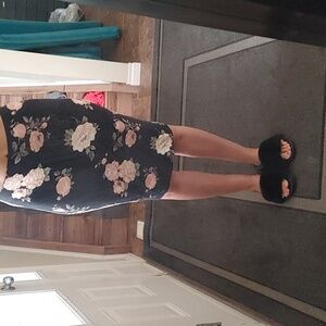 Flower pencil stretchy skirt